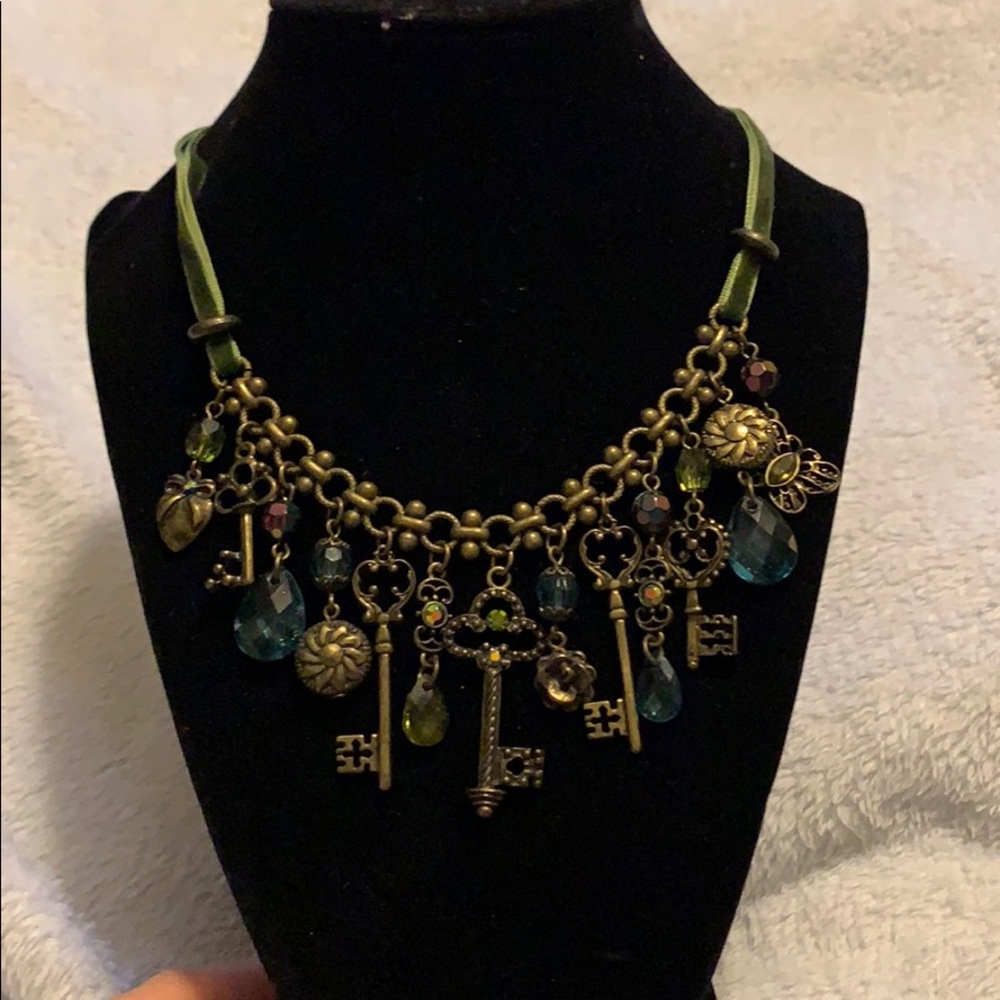 2028 necklace